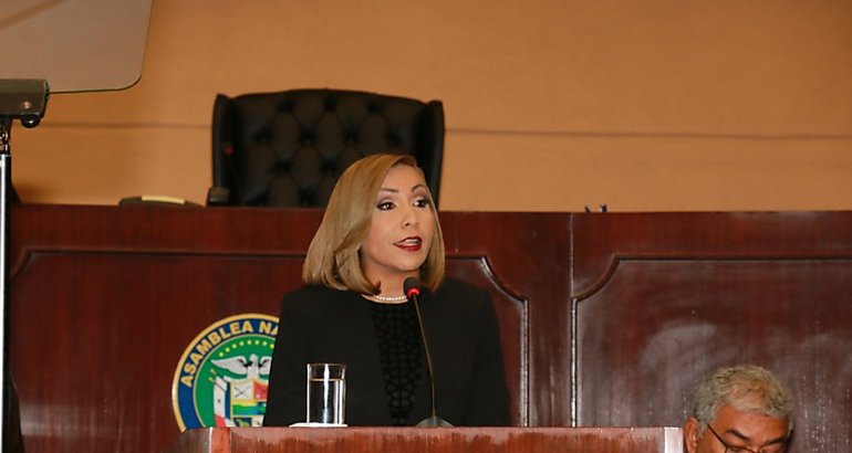 Yanibel brego Smith