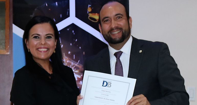 Instructores del rea de Formacin de Hotelera de los Centros del INADEH 
