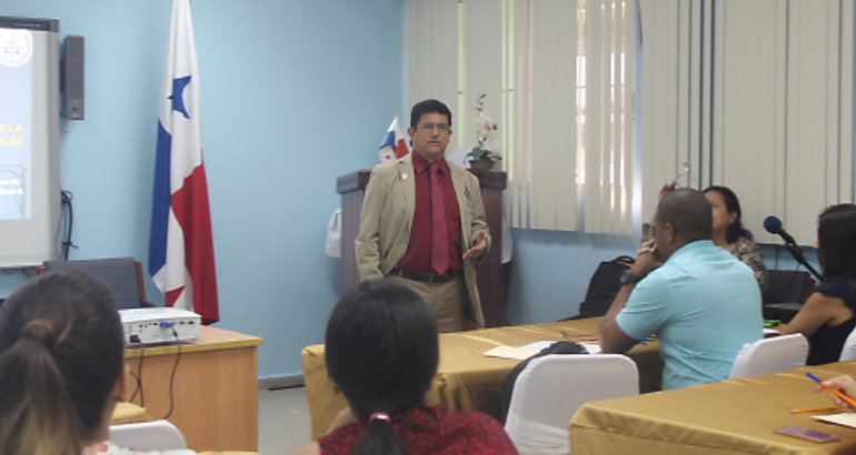 Qumicos Panameos se Actualizan en la Universidad de Panam