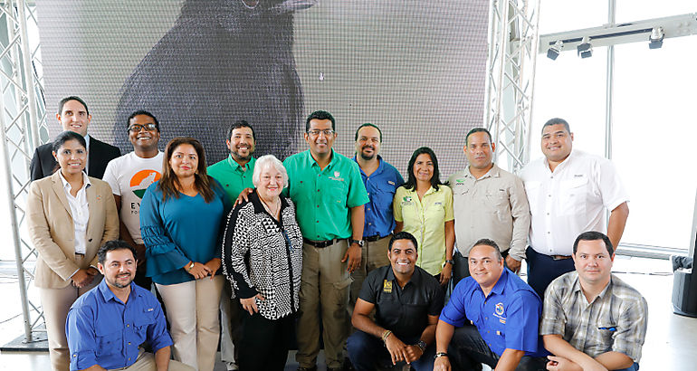 MiAMBIENTE celebro da de vida silvestre con foro entre cientficos nacionales 