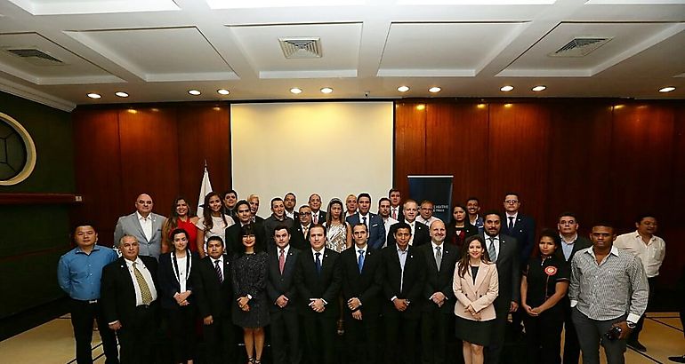 CCIAP juramenta a 83 empresas miembros