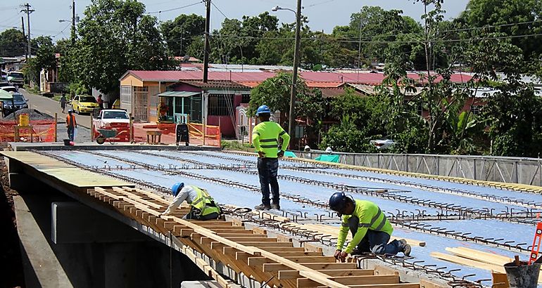 Puente Colmenar en San Miguelito 