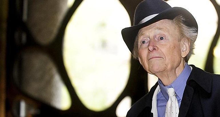  Tom Wolfe 