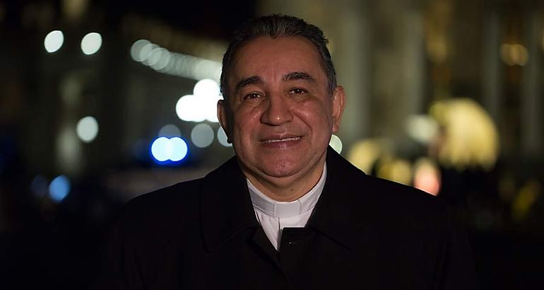 Mons Jos Domingo Ulloa