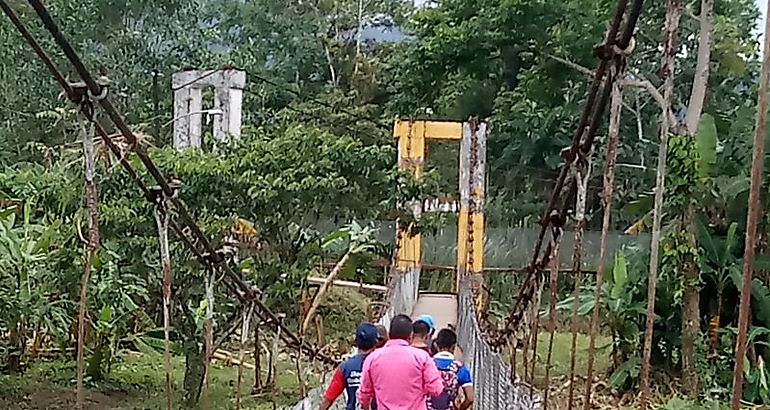 puente zarzo en Pueblo Nuevo Bocas del Toro