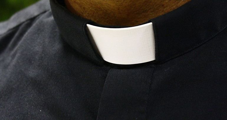 Sacerdote 