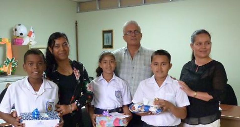Estudiante de la escuela Sebastin Pinzn gana concurso regional de oratoria en Herrera