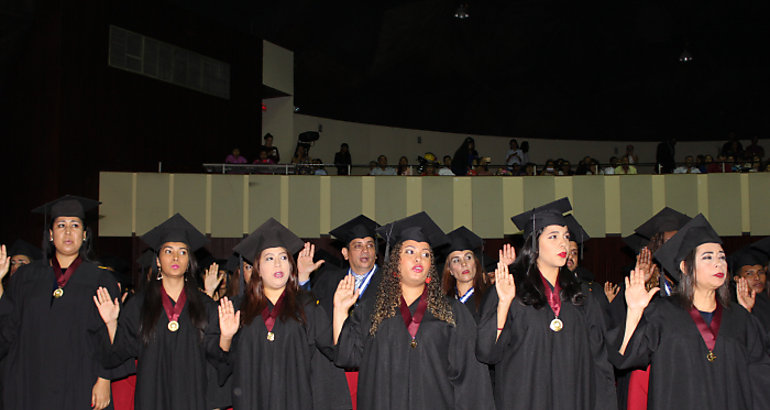 96 nuevos profesionales entrega al pas la Universidad de Panam