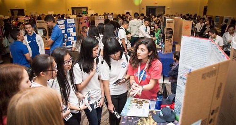 Una feria para demostrar el ingenio y el talento cientfico juvenil 
