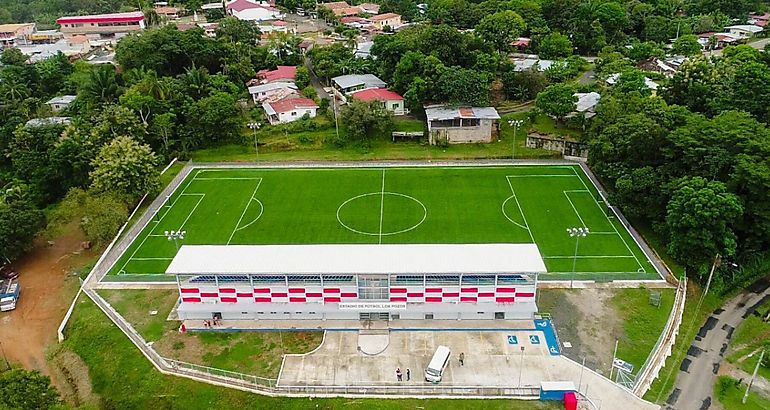 Estadio de ftbol de Los Pozos en Herrera