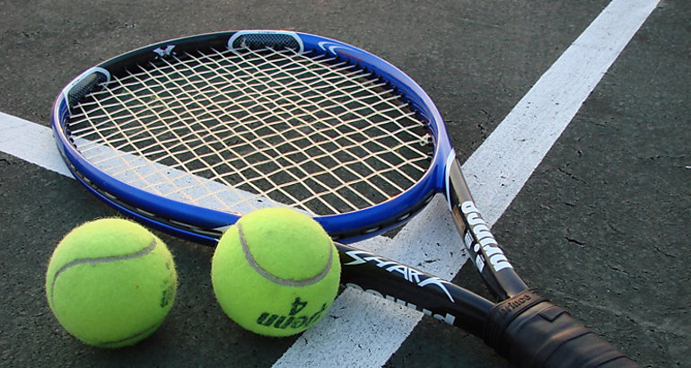 Tenis