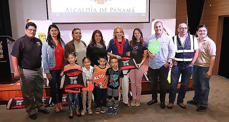 La Fundacin Mapfre entrega kits de educacin vial para uso en los CEDIs