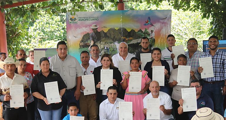 ATP y MIDA certifican 25 fincas agrotursticas 