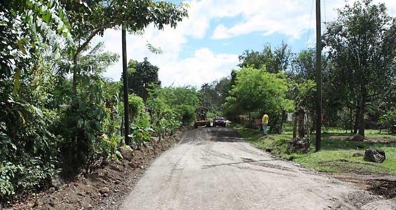 MOP mejora varias calles internas en Penonom