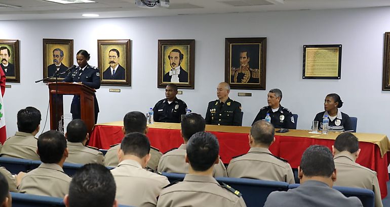 Policas de Panam y Per culminan curso sobre blanqueo de capitales 