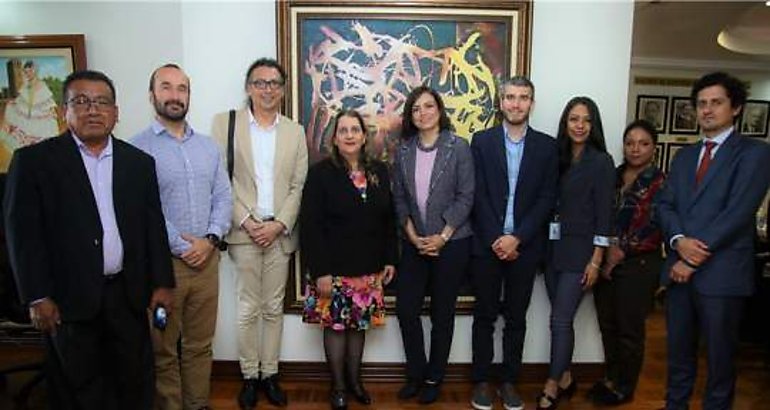 Magistrada Angela Russo recibe visita de fundaciones pro grupos indgenas