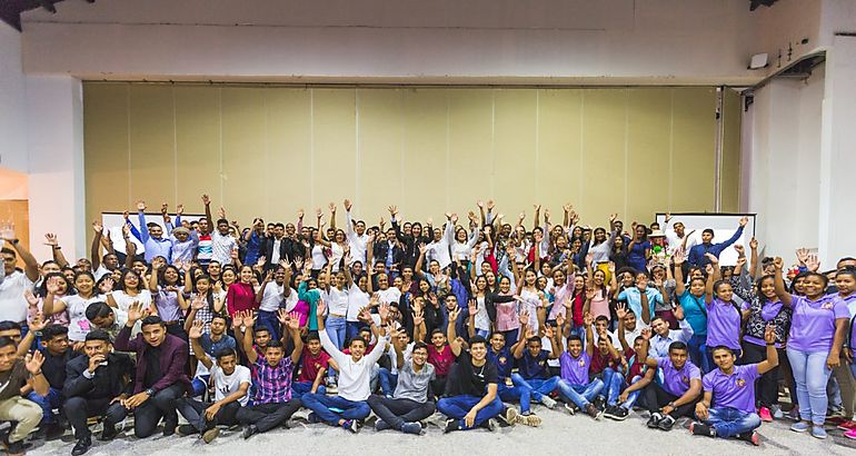 Ms de 300 egresados de Panam Pro Joven participaron de convivio nacional
