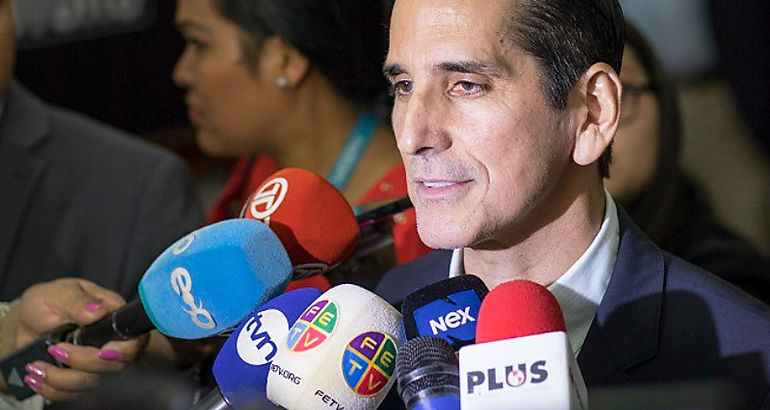 Rmulo Roux