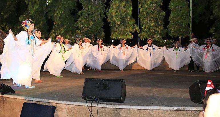Gala Folclrica Navidea UNACHI 2018