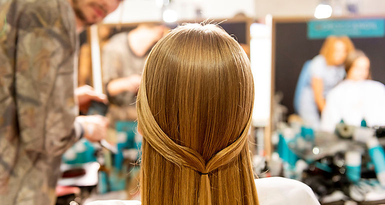 Logra un cabello ms brillante y saludable con estos tips de  Moroccanoil