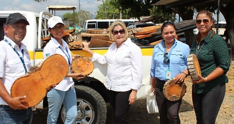 MiAmbiente impulsa sembrando pazreforestando en la Joyita 