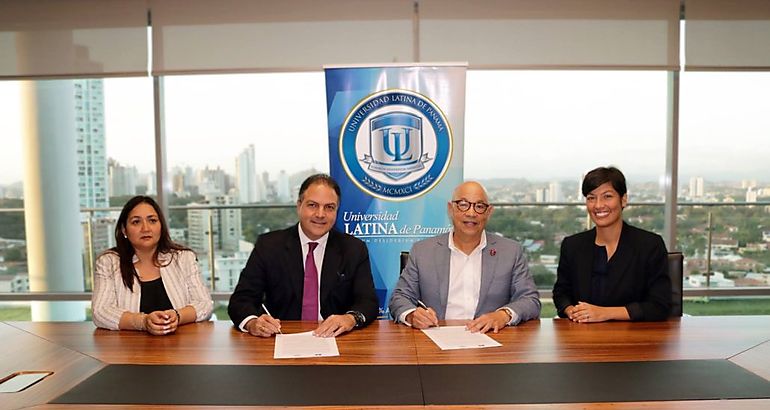 Firma de convenio entre Universidad Latina y SIJUSA