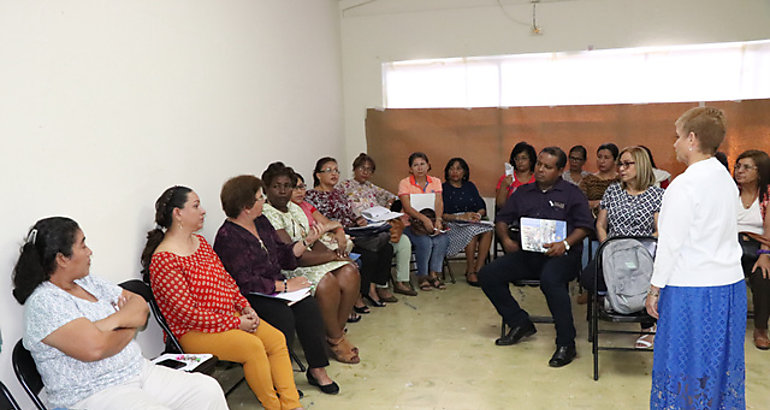 Fortalecen la participacin de la familia dentro del proceso educativo
