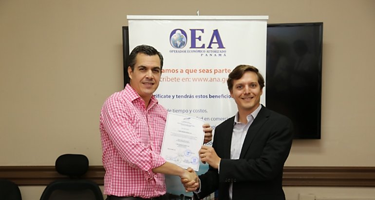 Aduanas certifica como OEA a J Cain de Panam Pacfico 