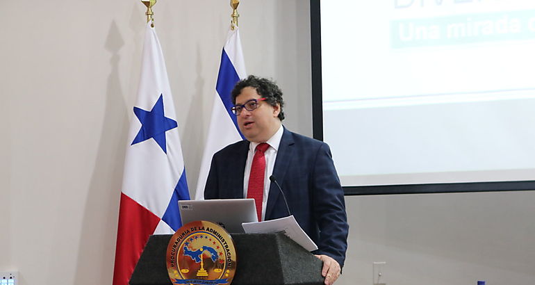 Rabino Gustavo Kraselnik