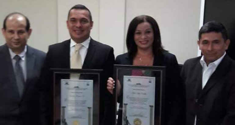 Dr Csar Augusto Quintero Correa ISJUP la honorable Juez de Niez y Adolescencia del Tercer Circuito Judicial de Panam Oeste licenciada Aida Isenith Vliz Castillo