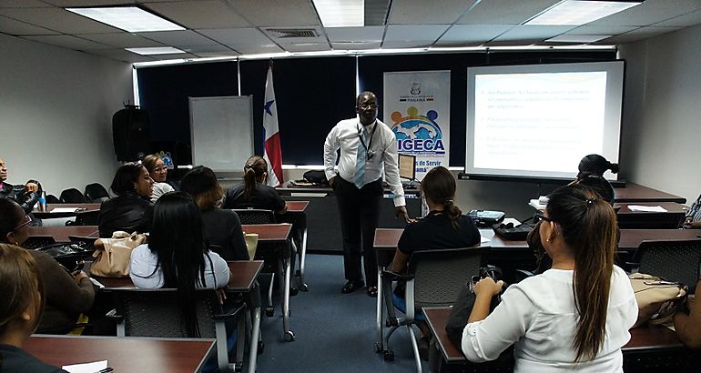  Instituciones reciben capacitacin sobre Servicio de Excelencia 