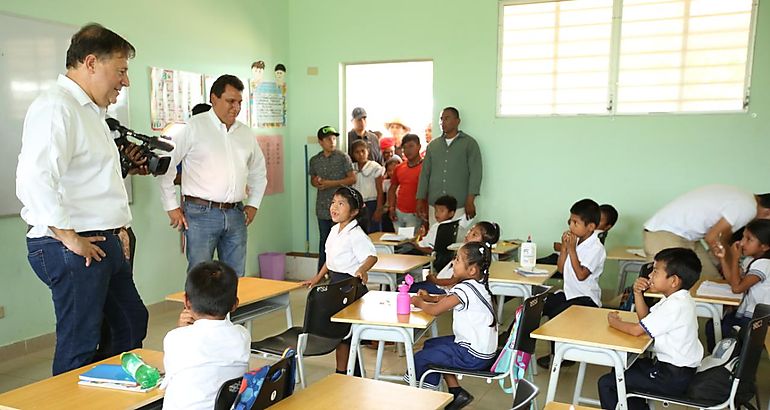 Nuevas escuelas en distrito de Mun 