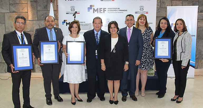 Cartas de Servicios de unidades administrativas del MEF recibieron su certificacin internacional