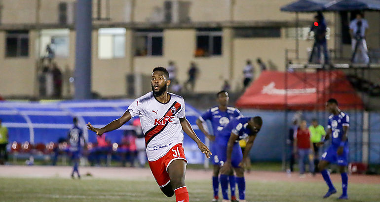 San Francisco FC a un punto del rabe Unido
