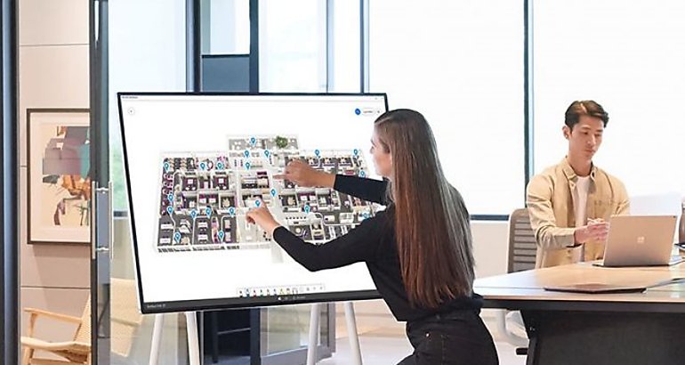 Microsoft Surface Hub 2S 