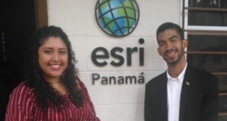 Francisco Olivella y Karoline Castillo