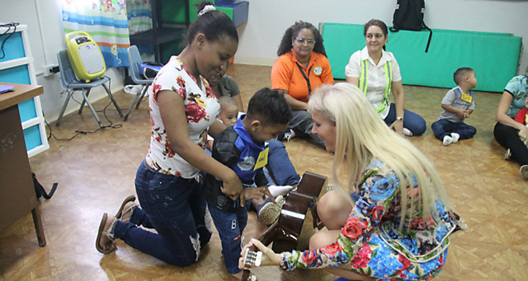 Taller de Musicoterapia en el Programa de Estimulacin Precoz de IPHE 