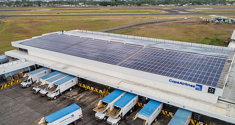 Abastecimiento a bordo de Copa Airlines