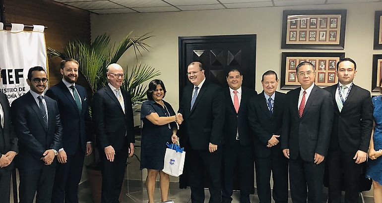 Directores del FMI realizan visita a Panam