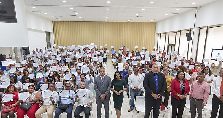 Sectores productivos del pas necesitan mano de obra tcnica Ministra Santamara