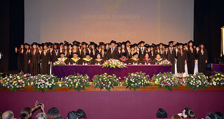 UTP Ceremonia de Graduacin Promocin 2018