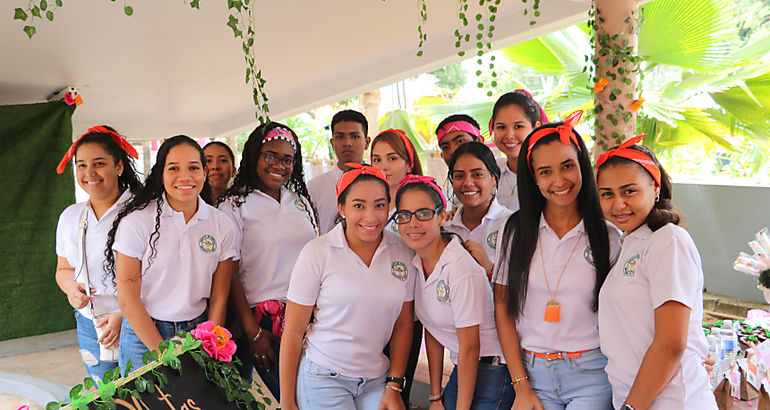 Escuela de Farmacia de la UP celebra 99 aos