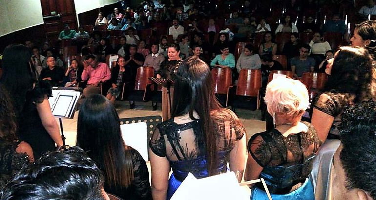 Noche de Opera en la Unachi