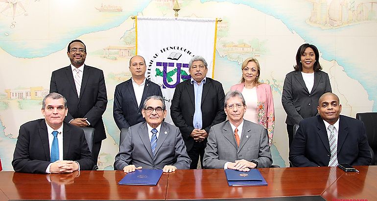 UTP y Aeronutica Civil suscriben Convenio Marco de Cooperacin