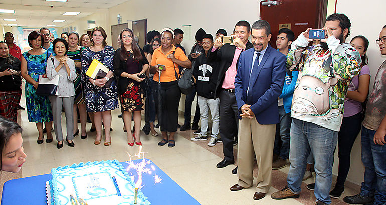 20 Aos del Centro Especializado en Lenguas de la UTP