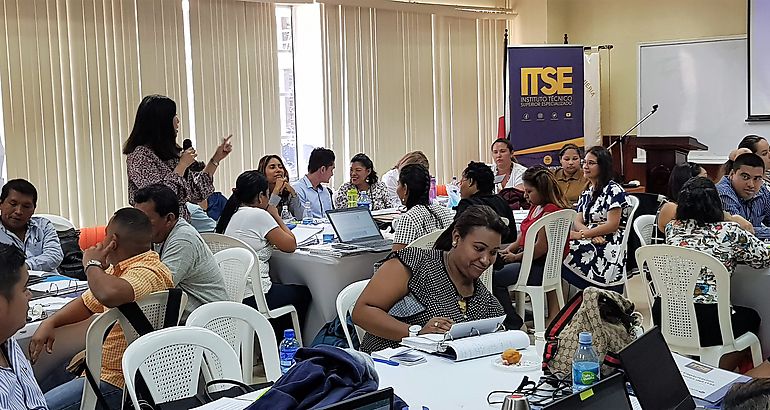 Kings Traning Panam y People 1st participan del curriculum acadmico del ITSE
