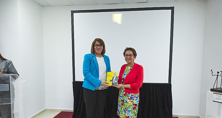 MITRADEL present libro sobre lder sindical Luis Anderson