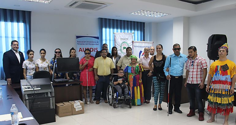 UNACHI y SENADIS realizaron acto de entrega de apoyos tcnicos