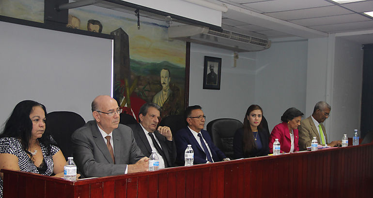 Facultad de Administracin Pblica de la Universidad de Panam celebra aniversario 