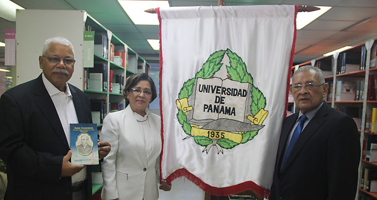 Leonardo lvarez Lora presenta su nuevo libro JUSTO AROSEMENA